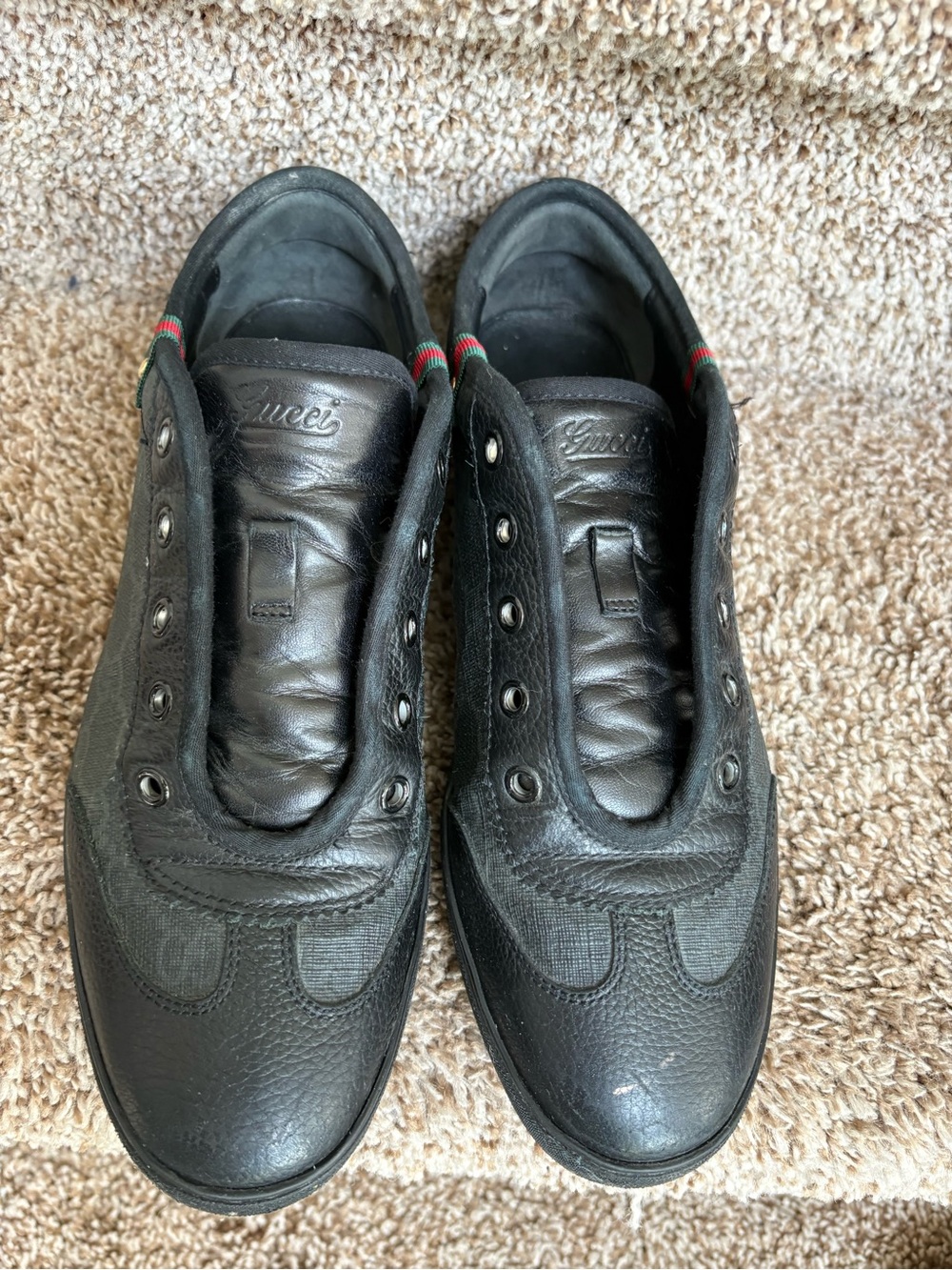 Gucci Women’s Black Leather Lace up Sneakers with Green-Red Heel Trim - Picture 4 of 14